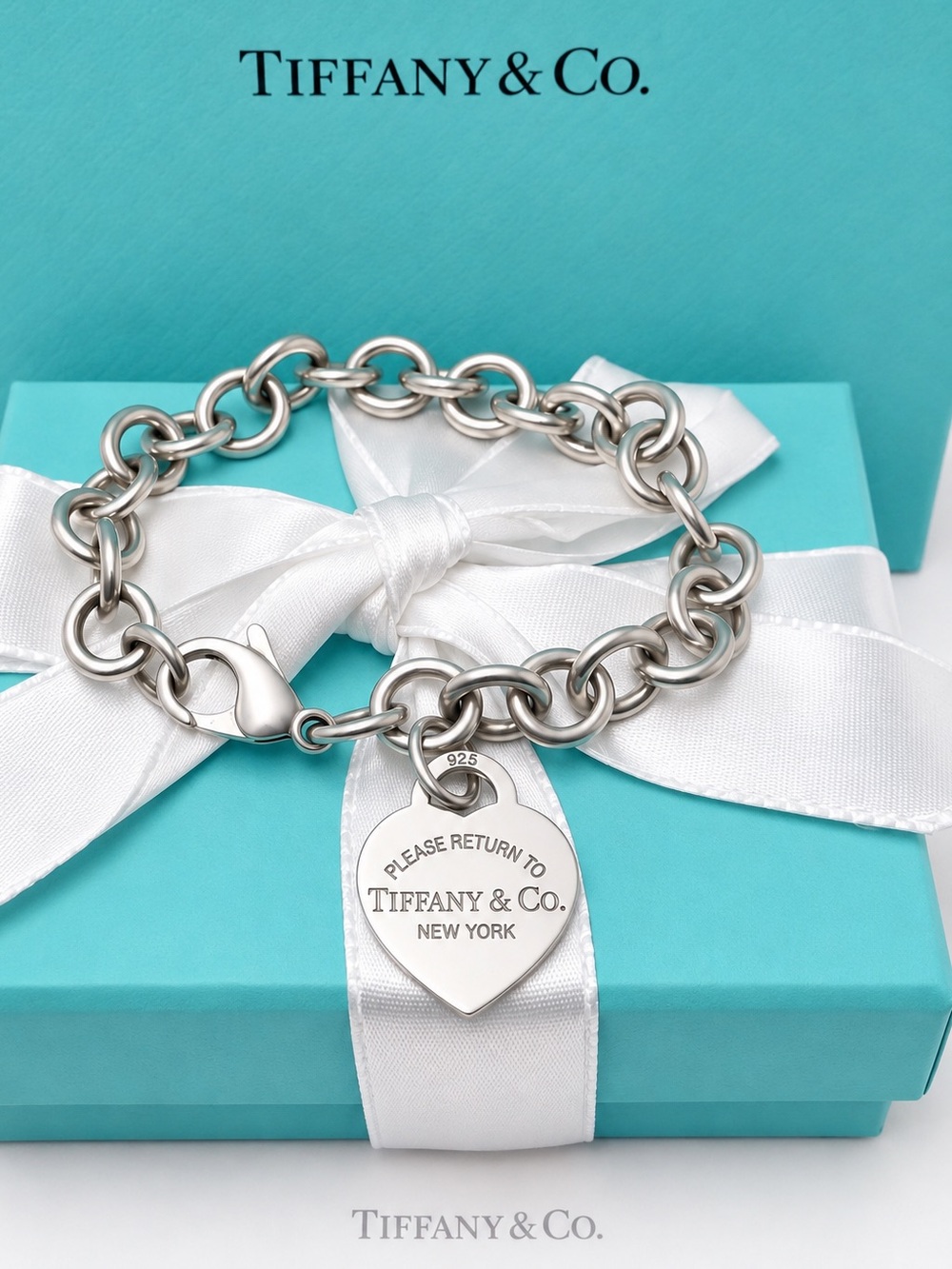 Tiffany & Co Return to Tiffany Heart Tag Charm Bracelet Sterling Silver Gift Box